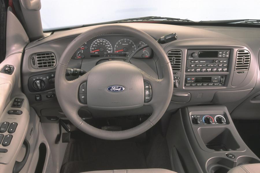  Ford Expedition 1999 года  (фото 48 из 59)